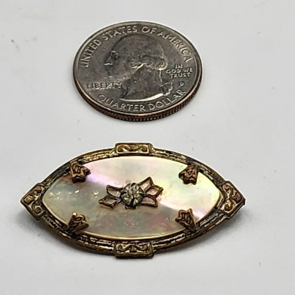 Antique Art Nouveau Edwardian brooch